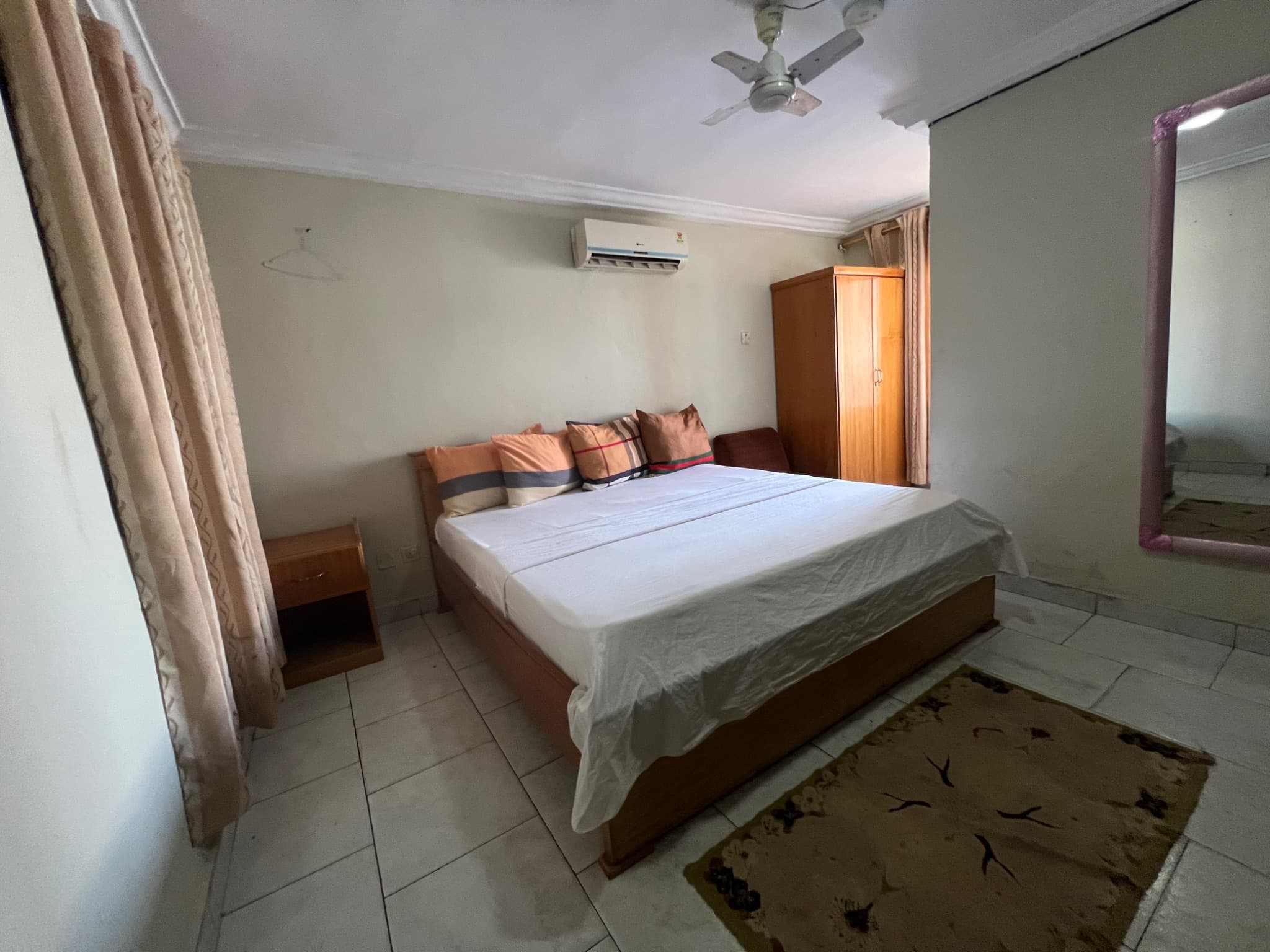 Comfortable Standard Suit - Life Hotel, Ahwiaa, Kumasi photo 2