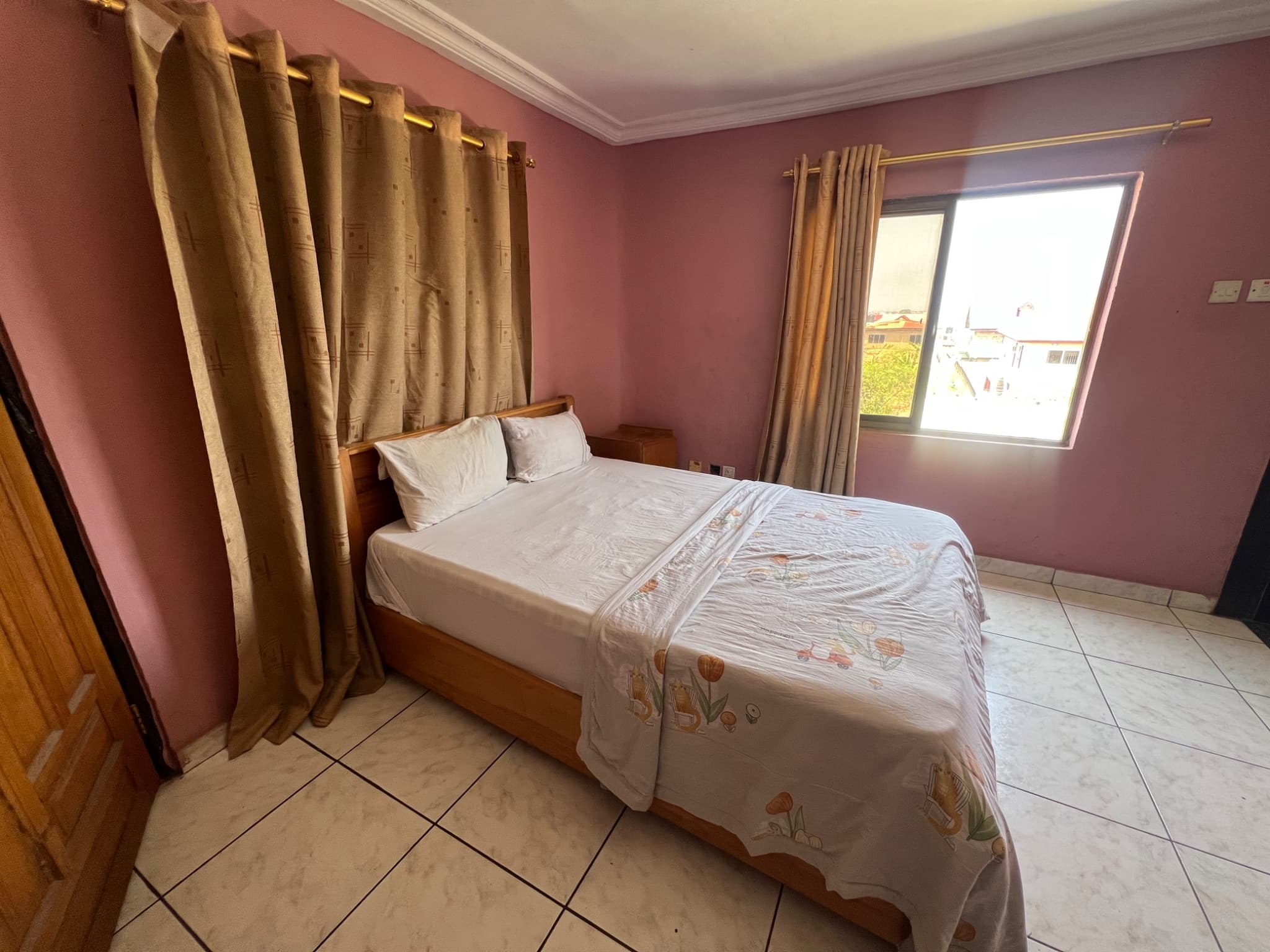 Elegant Standard Suite – Life Hotel, Ahwiaa, Kumasi photo 2