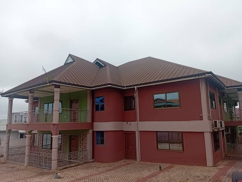 Lux suite ToniTab Lodge Sunyani Airport