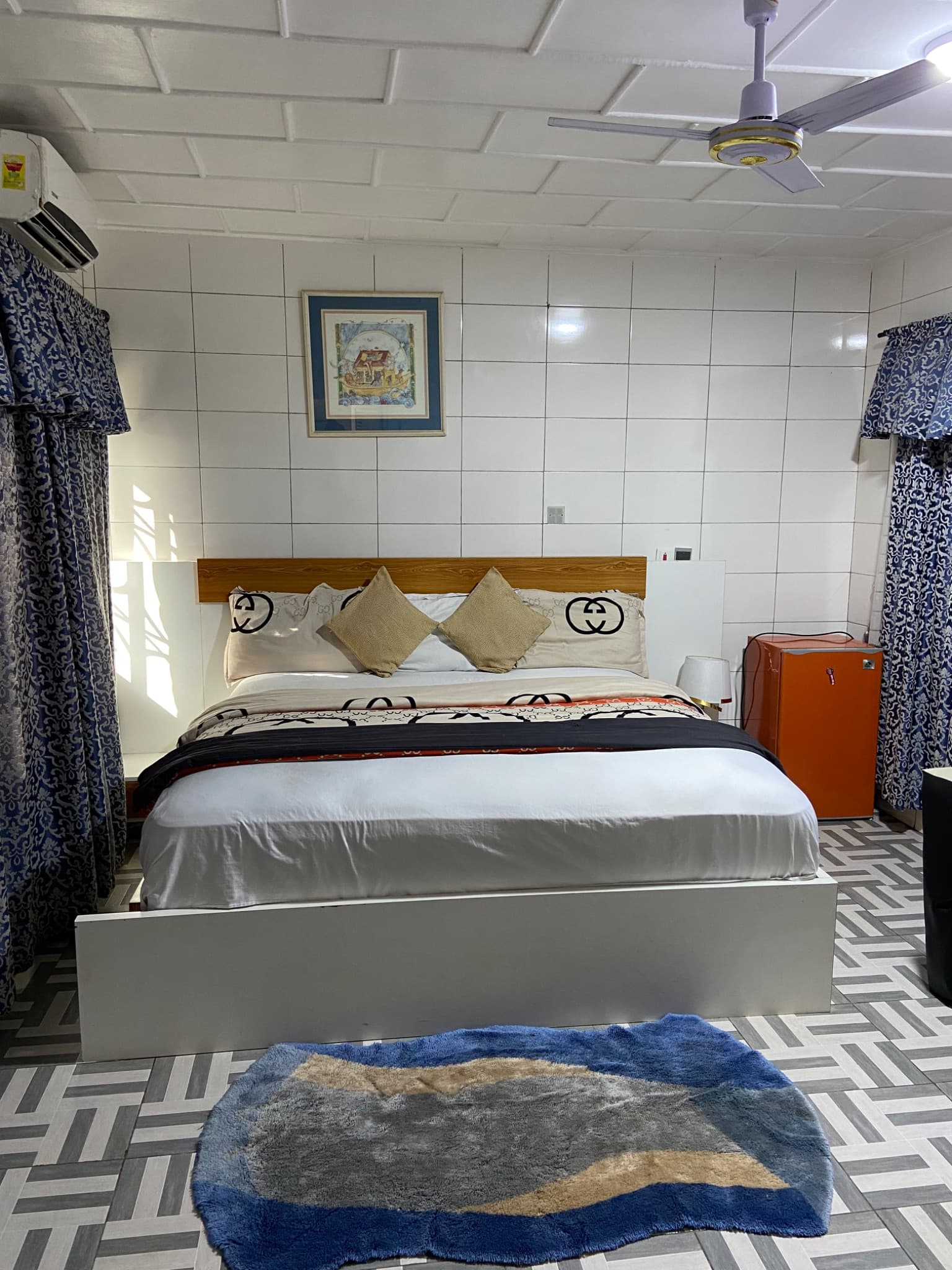 Majestic Executive Suite - De franks Hotel at Ahwiaa photo 2