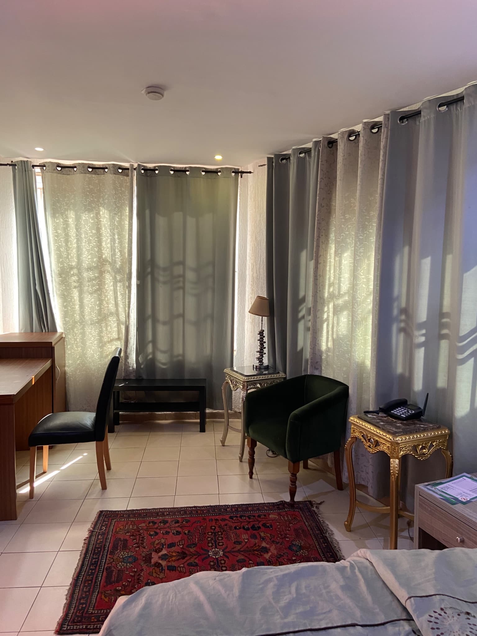 Refreshing Executive Suite - Zara’s Pride Hotel at fawoade  photo 3