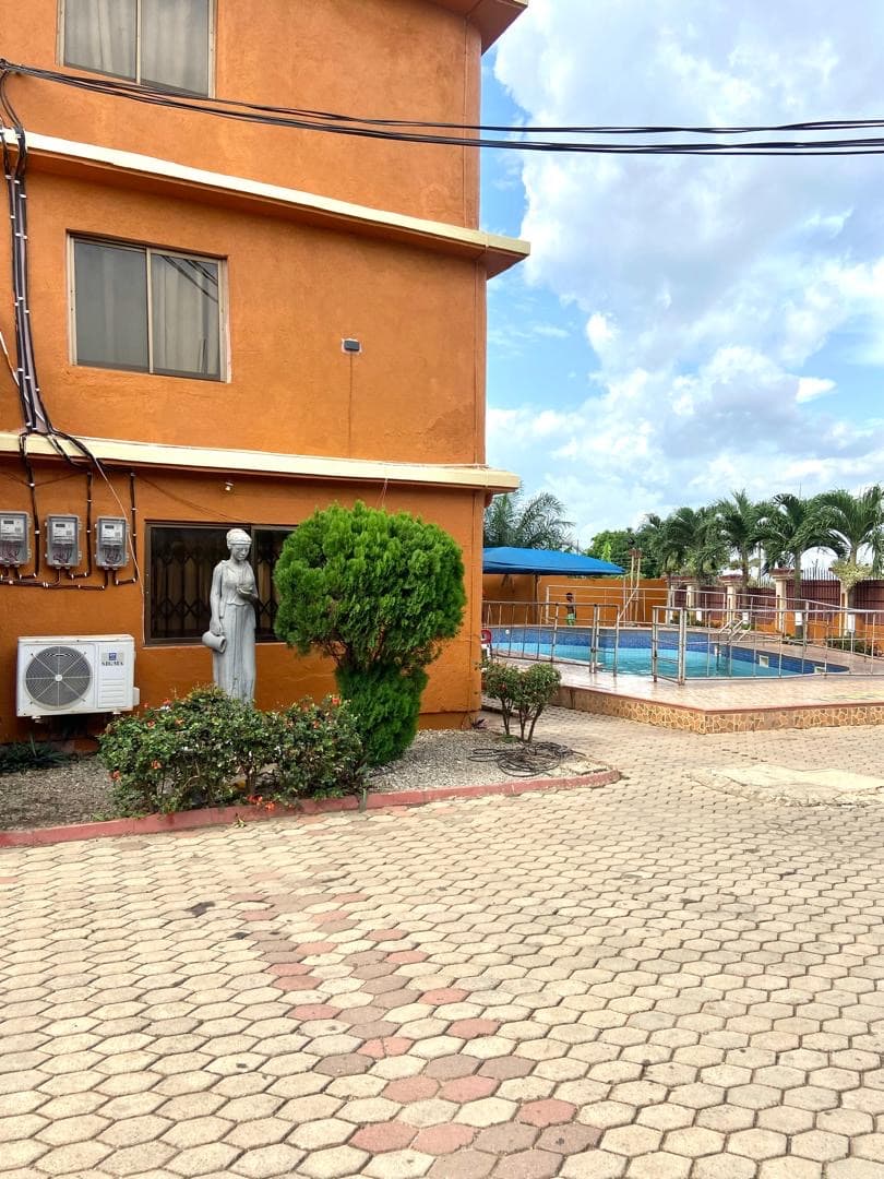 Lux Executive Suite – Life Hotel, Ahwiaa, Kumasi photo 5