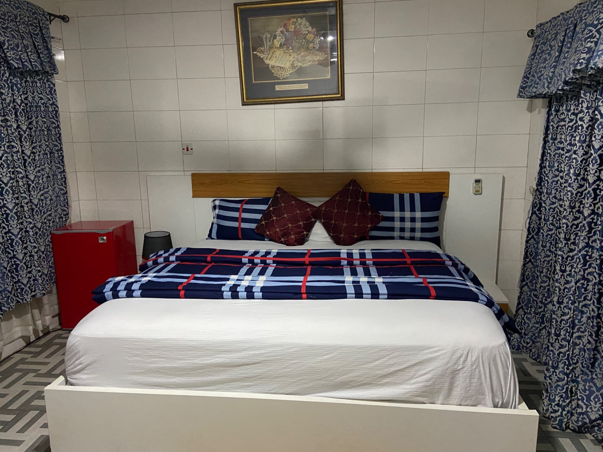 Harmonious Executive Suite - De Franks Hotel at Ahwiaa photo 2