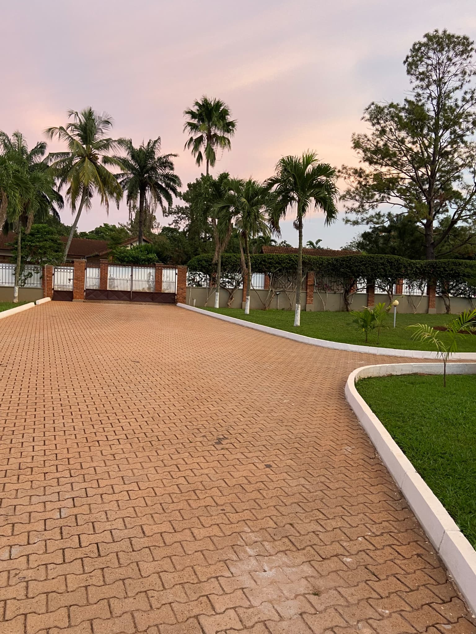 Impeccable Executive Suite - Le Domaine Apartments at Odeneho Kwadaso photo 3