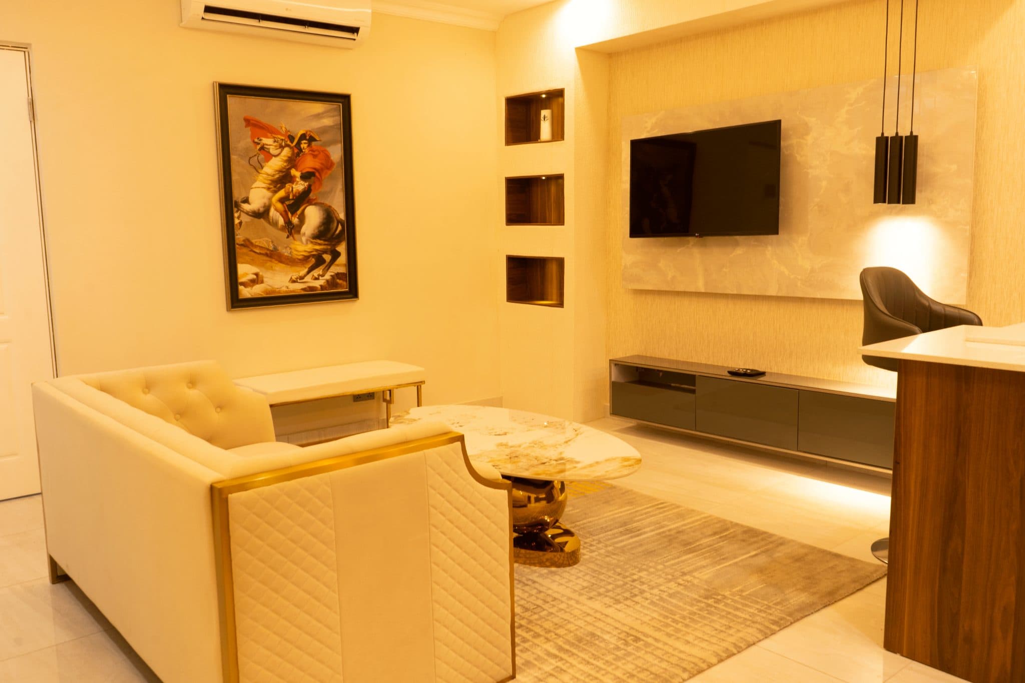ONE BEDRROOM LUXURY @ SILICON HEIGHTS (EAST LEGON) sh 1-05 photo 5